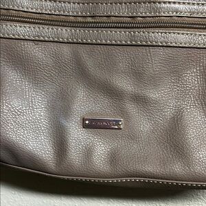 Laura Scott Beige Leather Purse